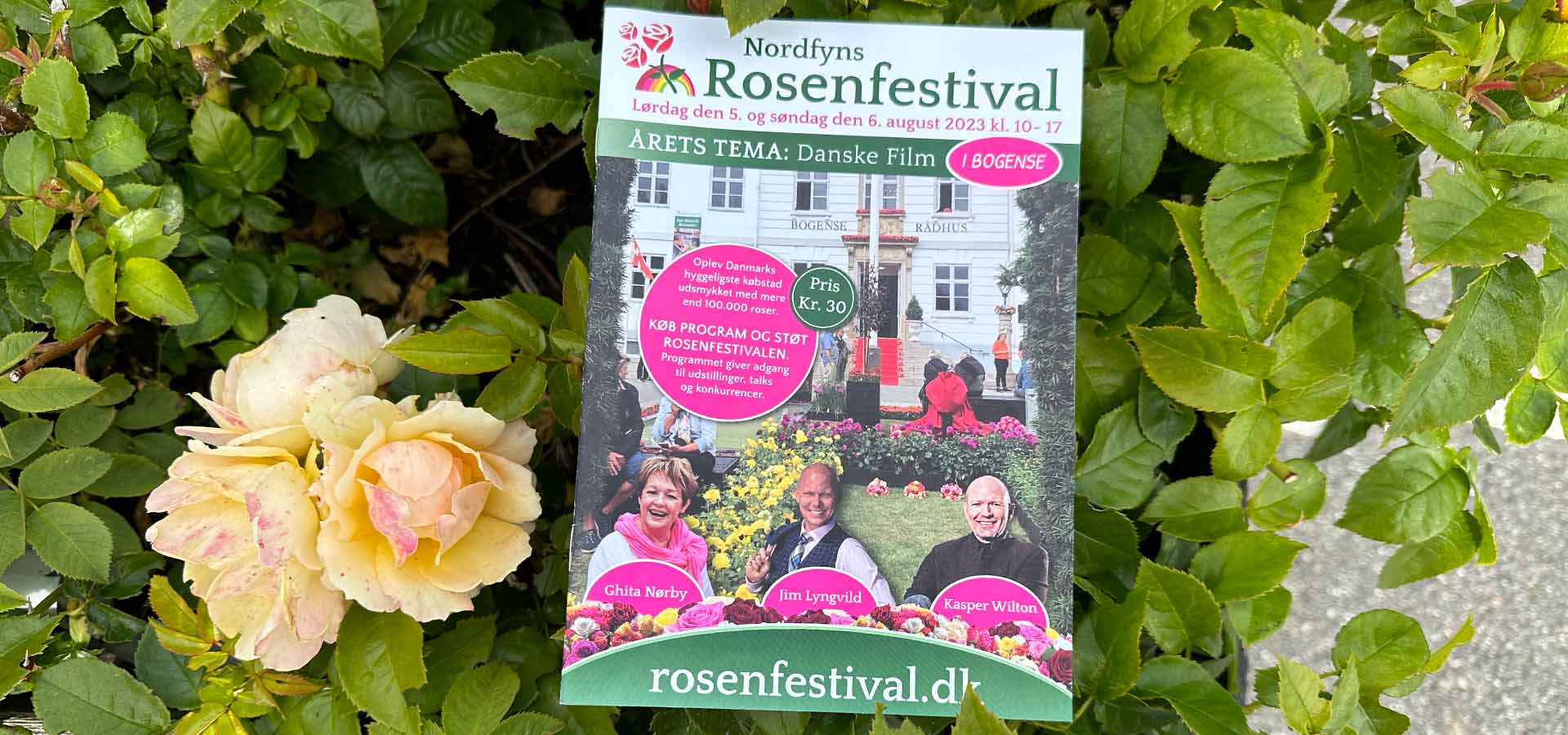 Program for Rosenfestivalen 2023 kunne købes flere steder i byen