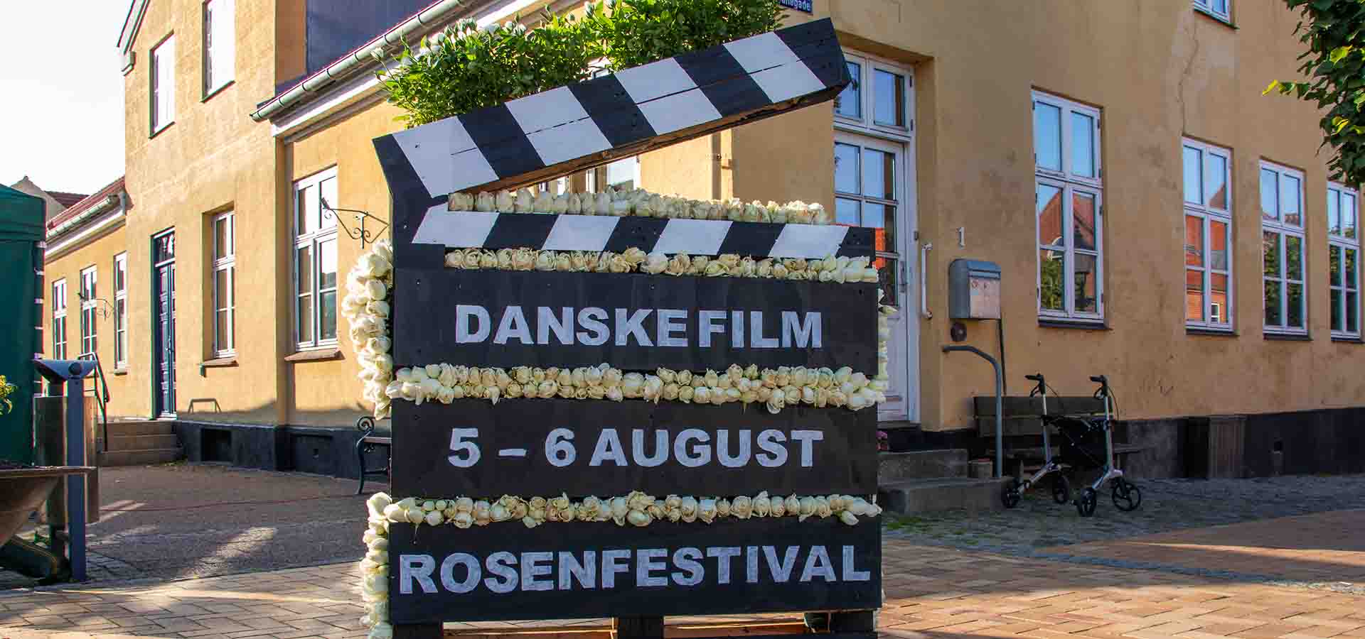 danske film var temaet for rosendekorationerne ved årets Rosenfestival 2023
